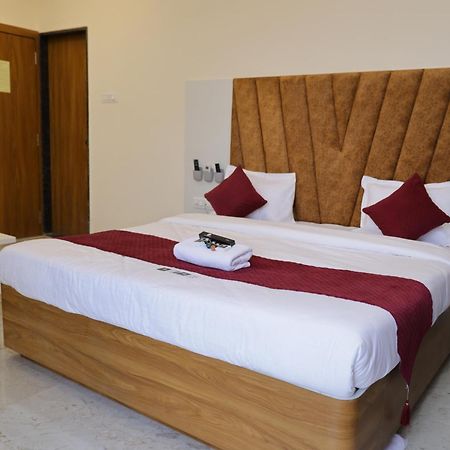 Hotel The Prime Land Hoshangabad Esterno foto